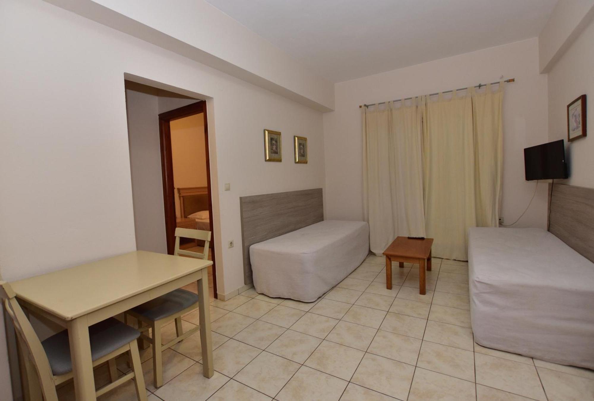 Flisvos Rooms Paleóchora Extérieur photo