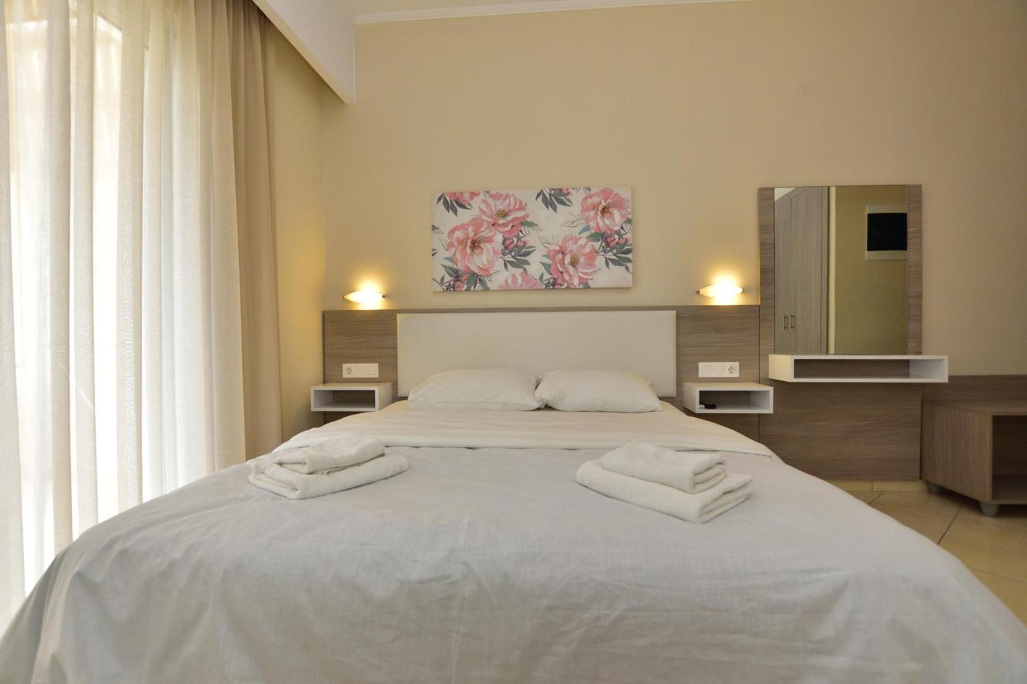 Flisvos Rooms Paleóchora Extérieur photo