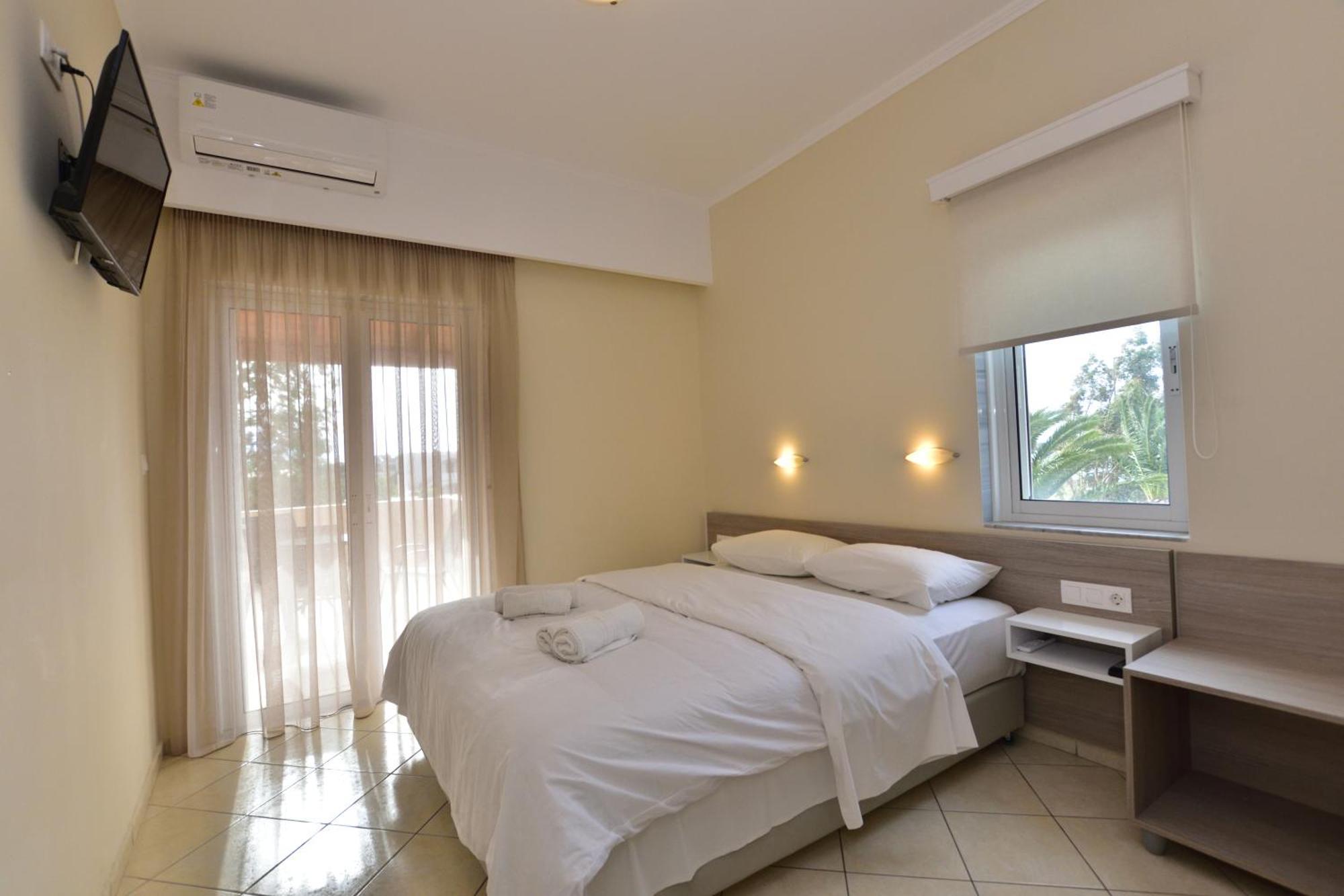 Flisvos Rooms Paleóchora Extérieur photo