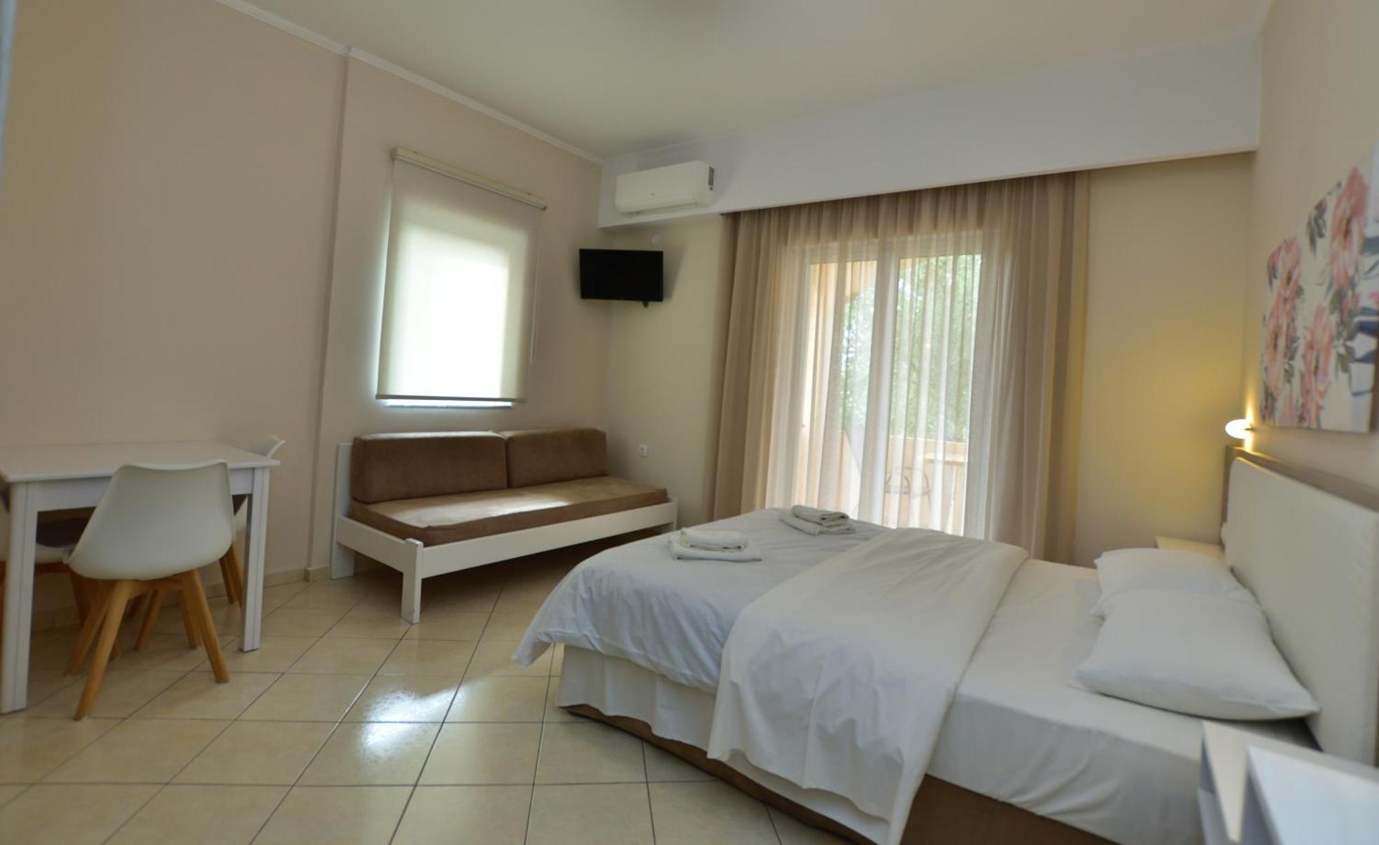 Flisvos Rooms Paleóchora Extérieur photo