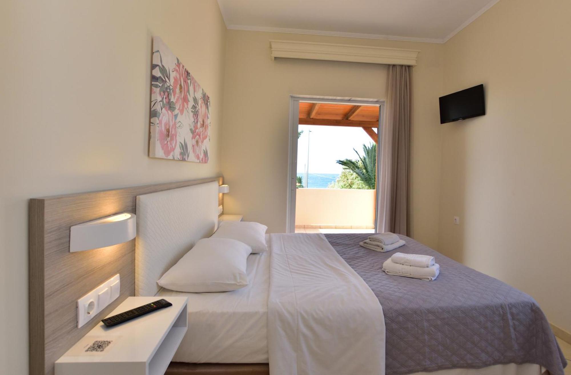 Flisvos Rooms Paleóchora Extérieur photo