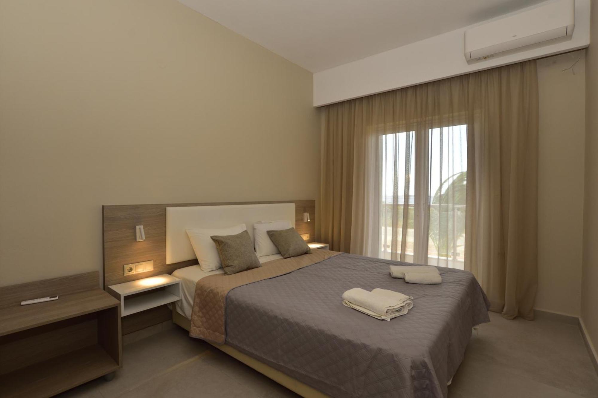 Flisvos Rooms Paleóchora Extérieur photo